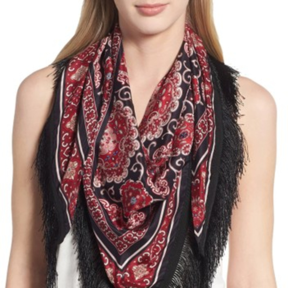 🆕️ Kate Spade Silk Red Medallion Piano Shawl - Picture 4 of 6